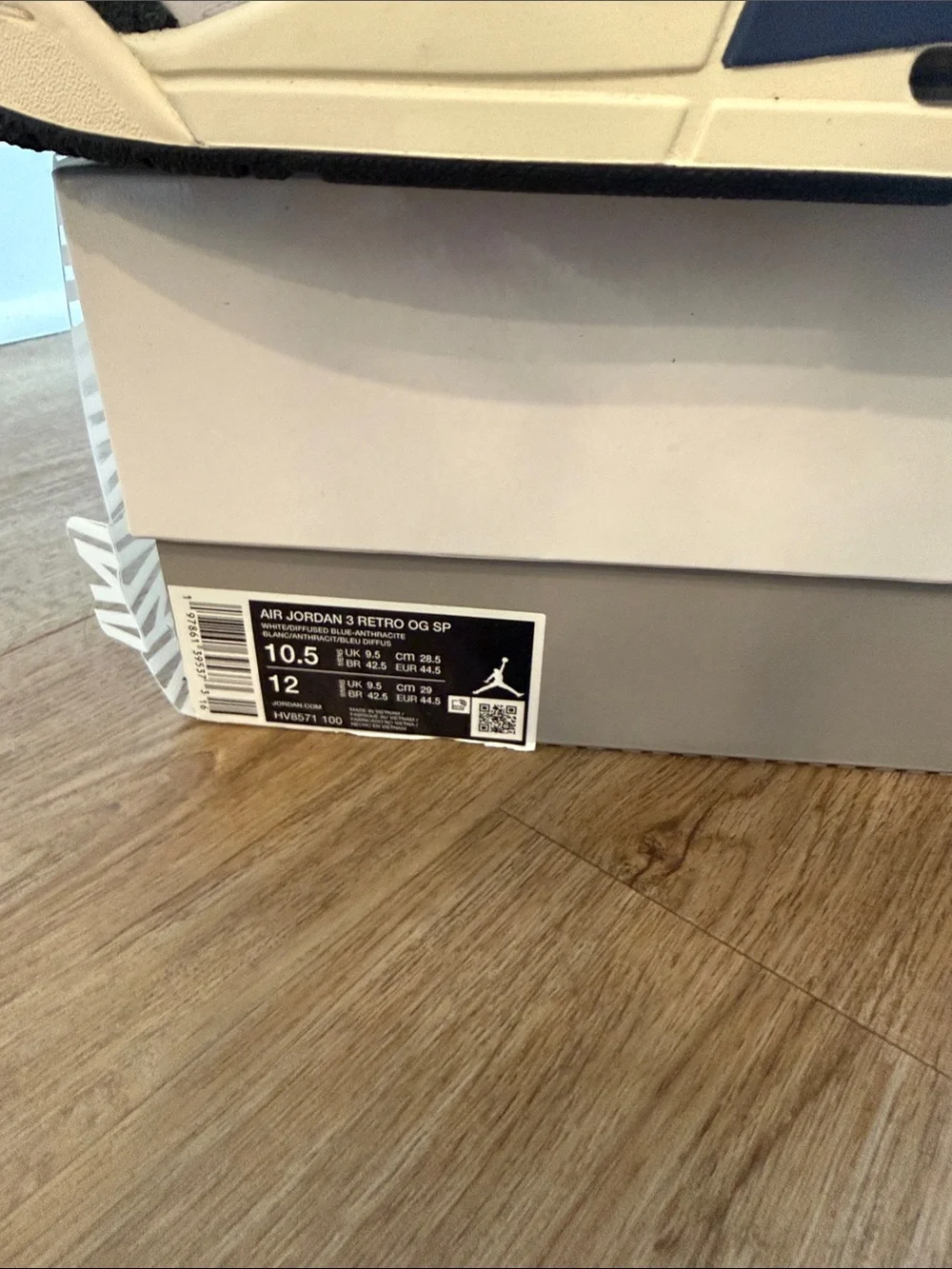 Jordan 3 Retro OG x A Ma Maniere Diffused Blue